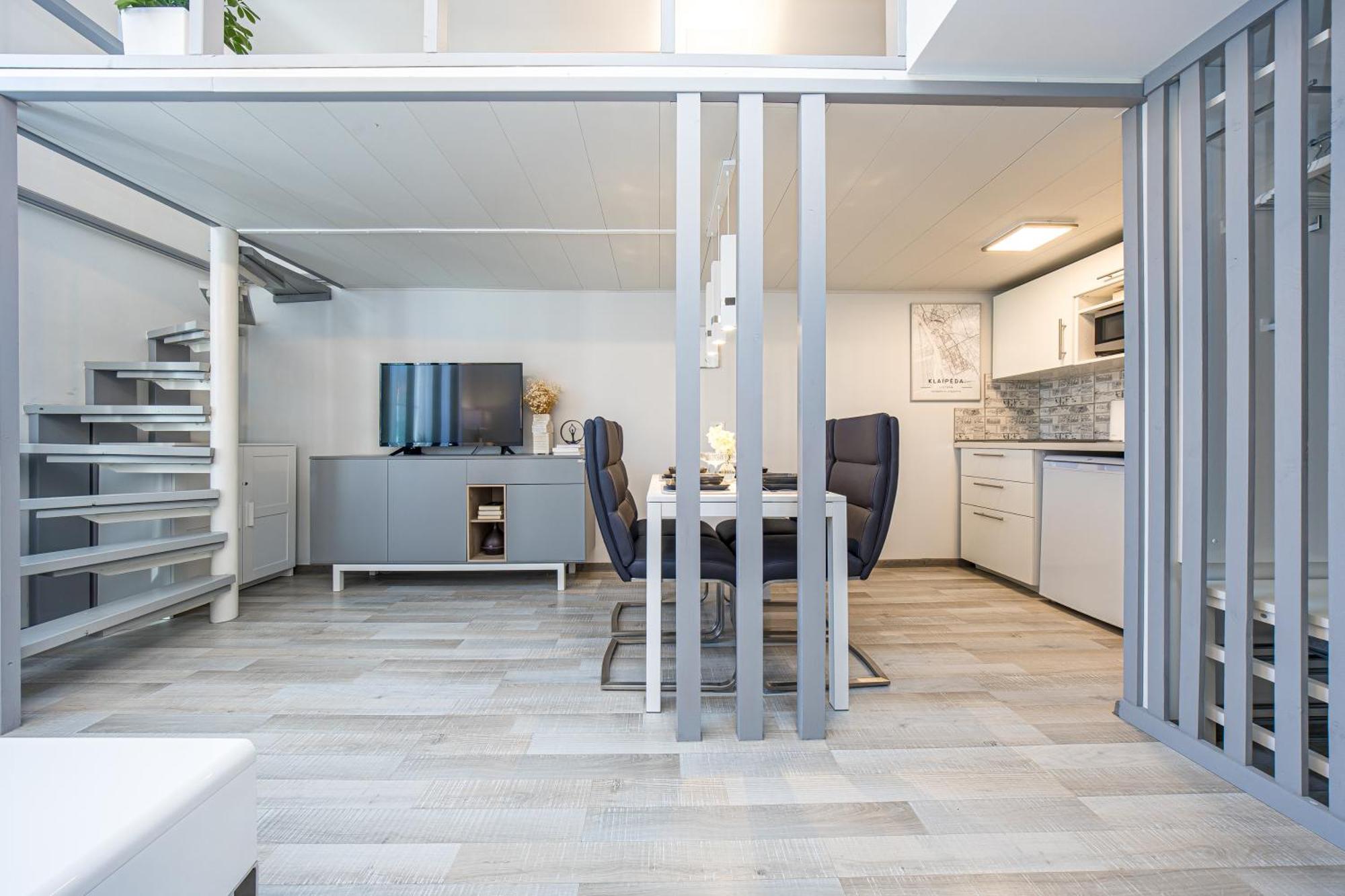 Loft Apartment In Klaipeda Oldtown Ngoại thất bức ảnh